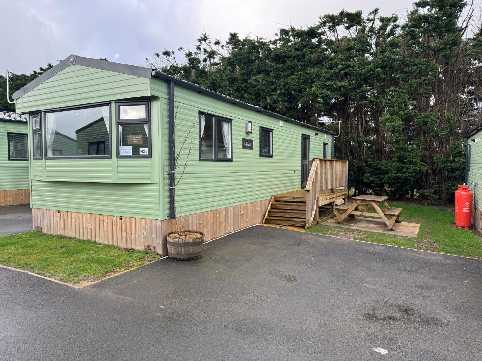 Appleblossom Lodge, Lido Leisure Park, Knaresborough Extérieur photo
